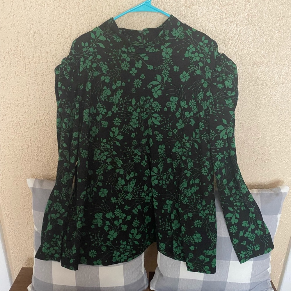 Who What Wear Puff Sleeve Mock Turtleneck - Sz. 4X